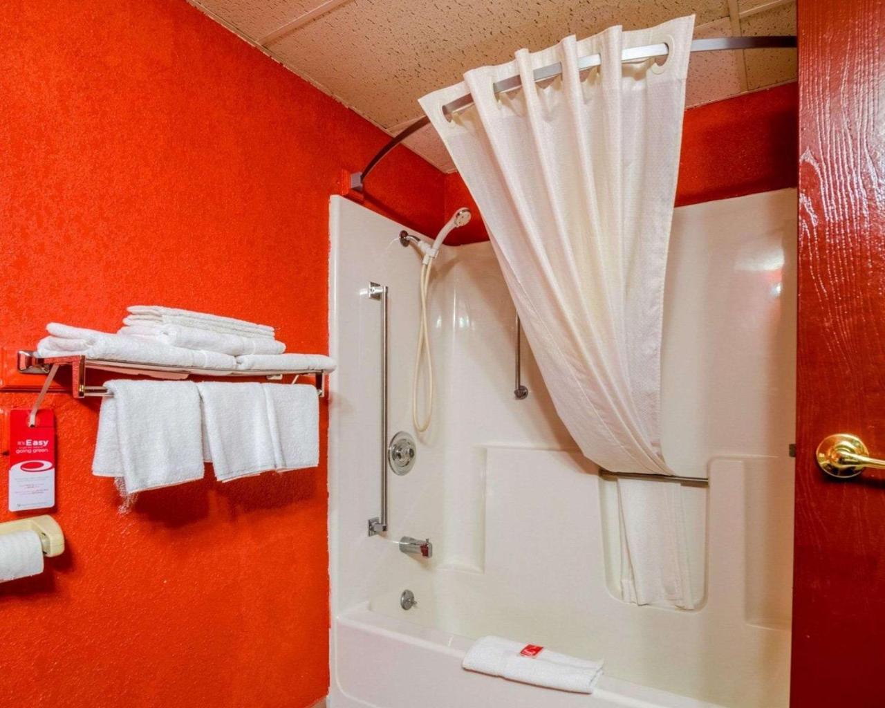 Econo Lodge Ottawa Buitenkant foto